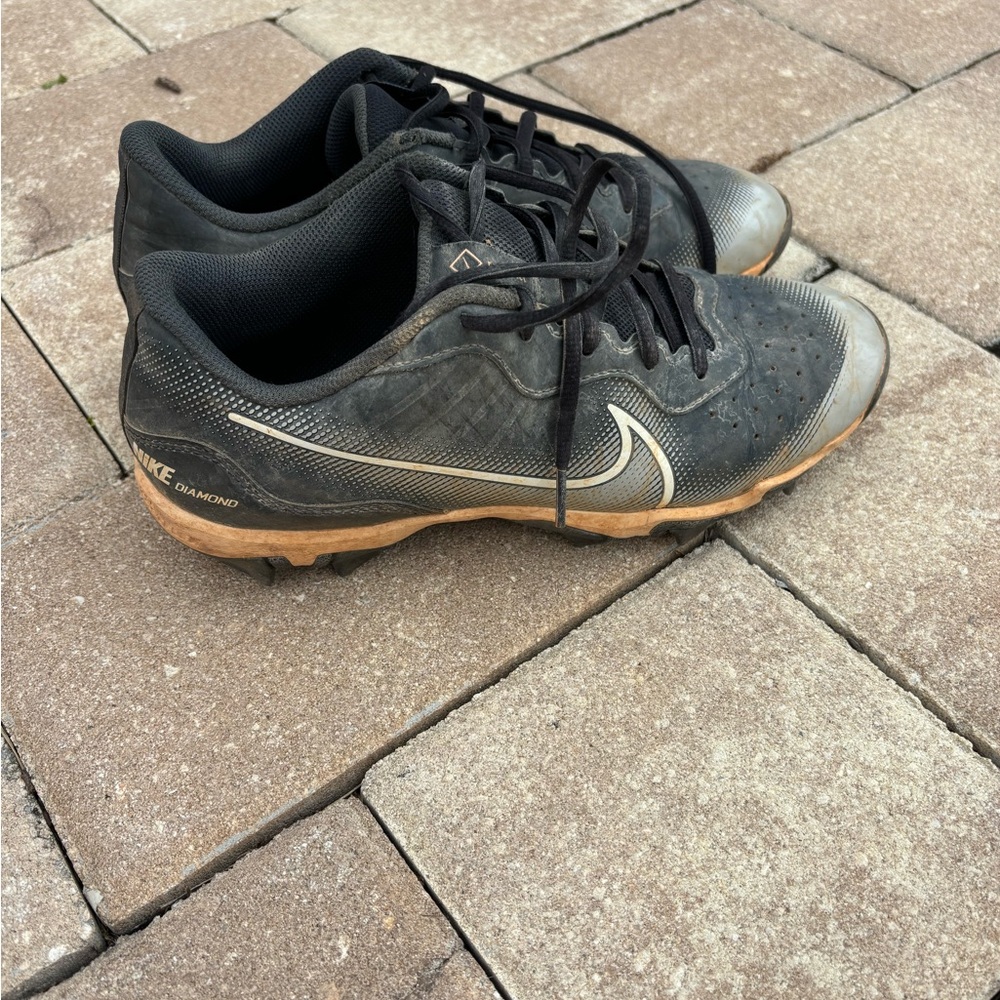 Nike Men's Black Baseball Cleats